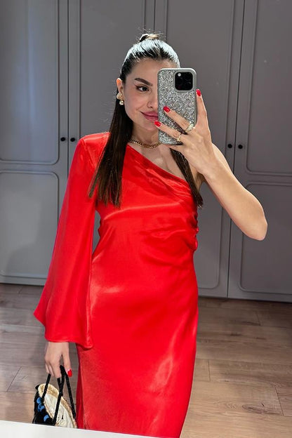 Tremblay Tek Omuz Kırmızı Saten Elbise