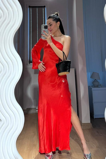 Tremblay Tek Omuz Kırmızı Saten Elbise