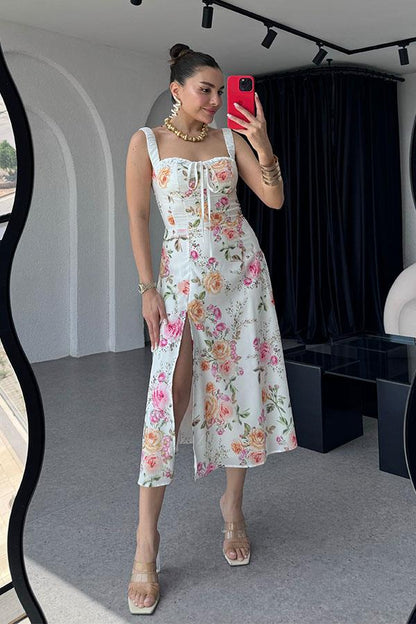 Trixie Kalp Yaka Çiçekli Yırtmaçlı Elbise