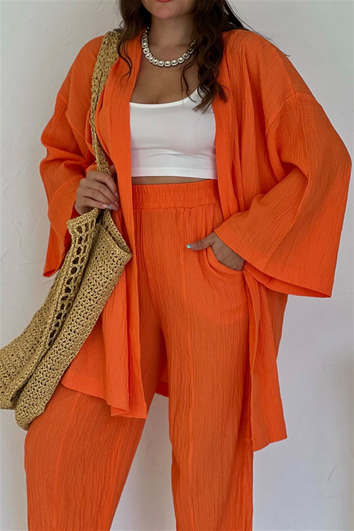 Turuncu kimonolu bohem takım