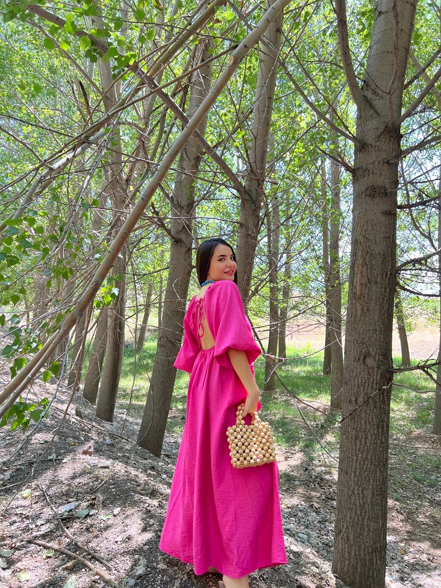 V yaka keten pembe elbise