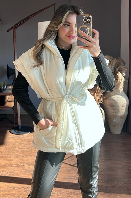 Vatka detaylı beyaz şişme yelek