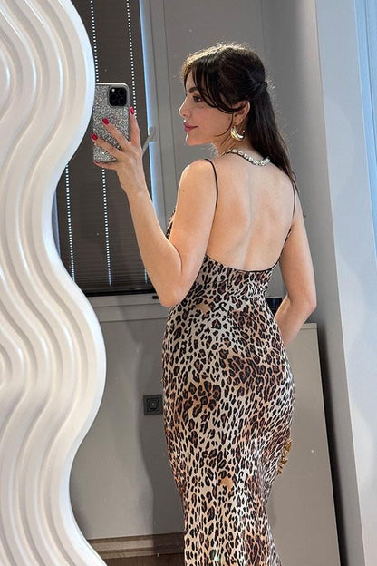 Velvet Sırt Dekolteli Leopar Elbise