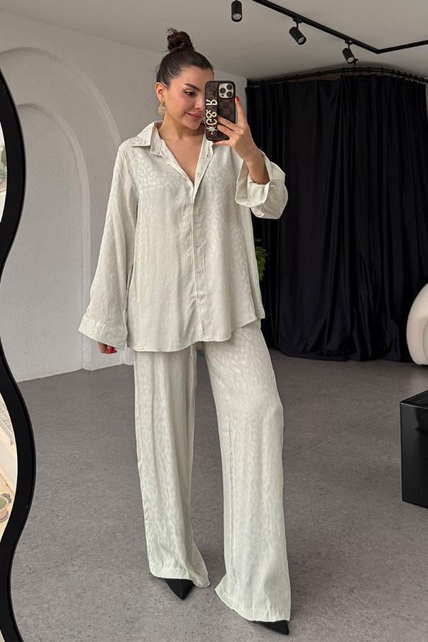 Ventura Ekru Saten Dokulu Takım