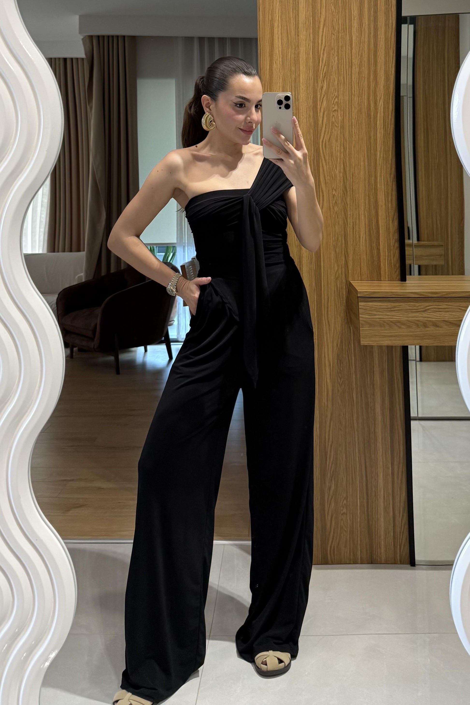 Veronika Siyah Tasarım Takım