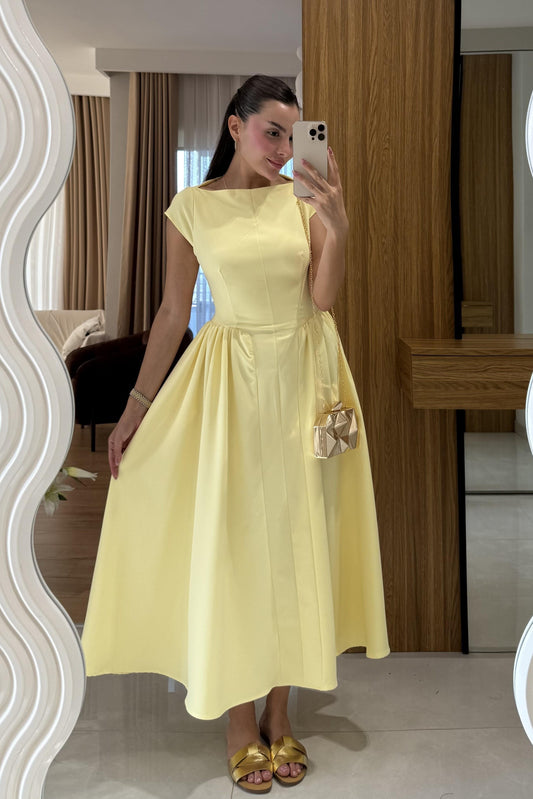 Vexia Sarı Belden Oturtmalı Elbise