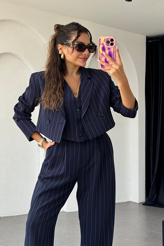 Viana lacivert çizgili mini crop ceket