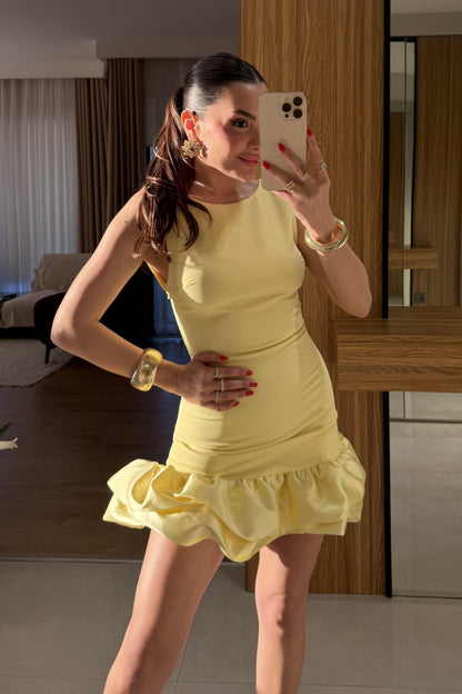 Violetta Sarı Eteği Saten Sırt Dekolteli Elbise