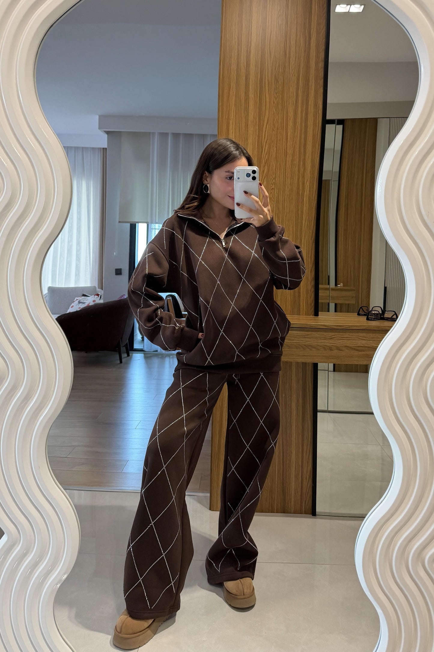 Virelia Kahve Çapraz Taşlı Üç İplik Takım