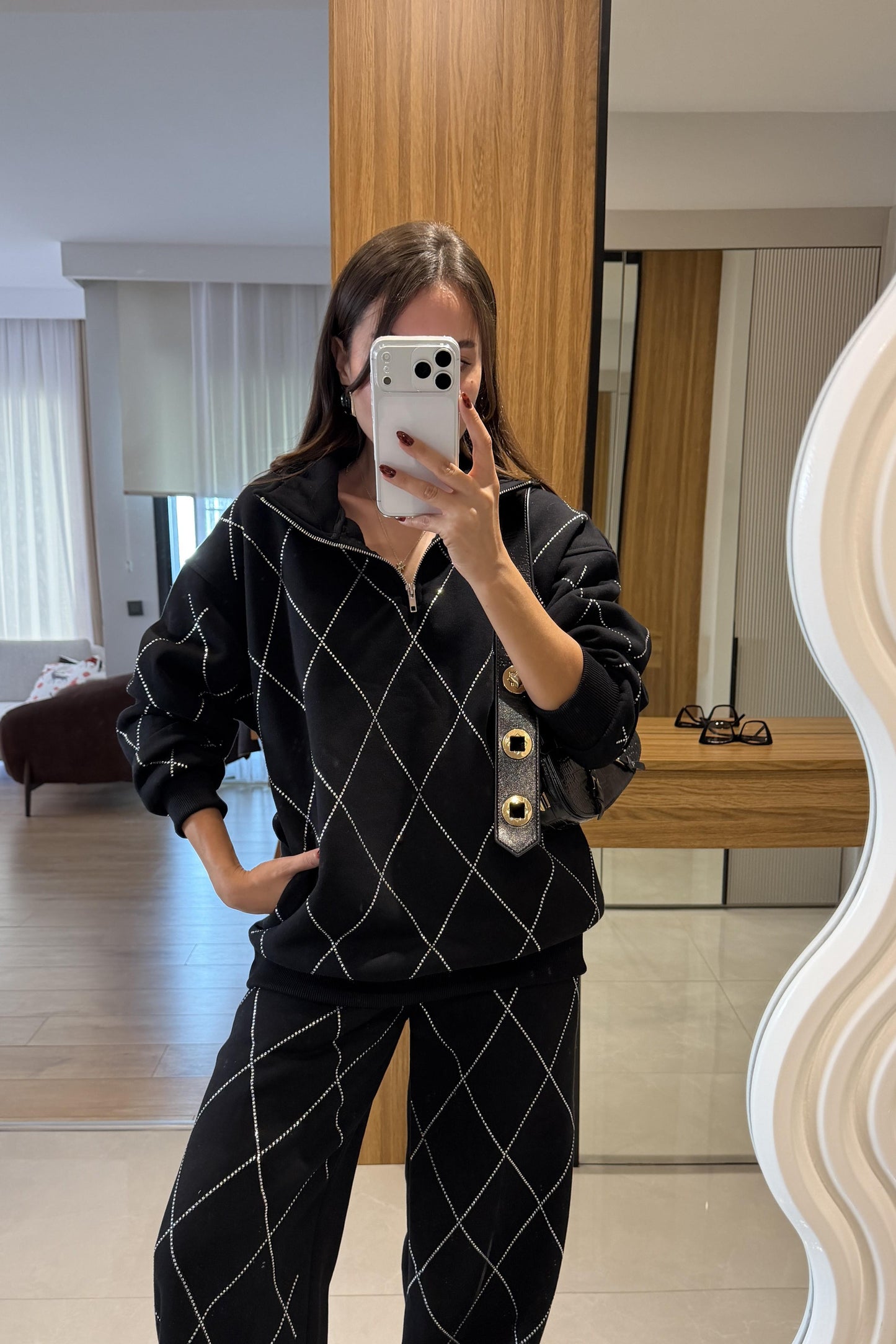 Virelia Siyah Çapraz Taşlı Üç İplik Takım