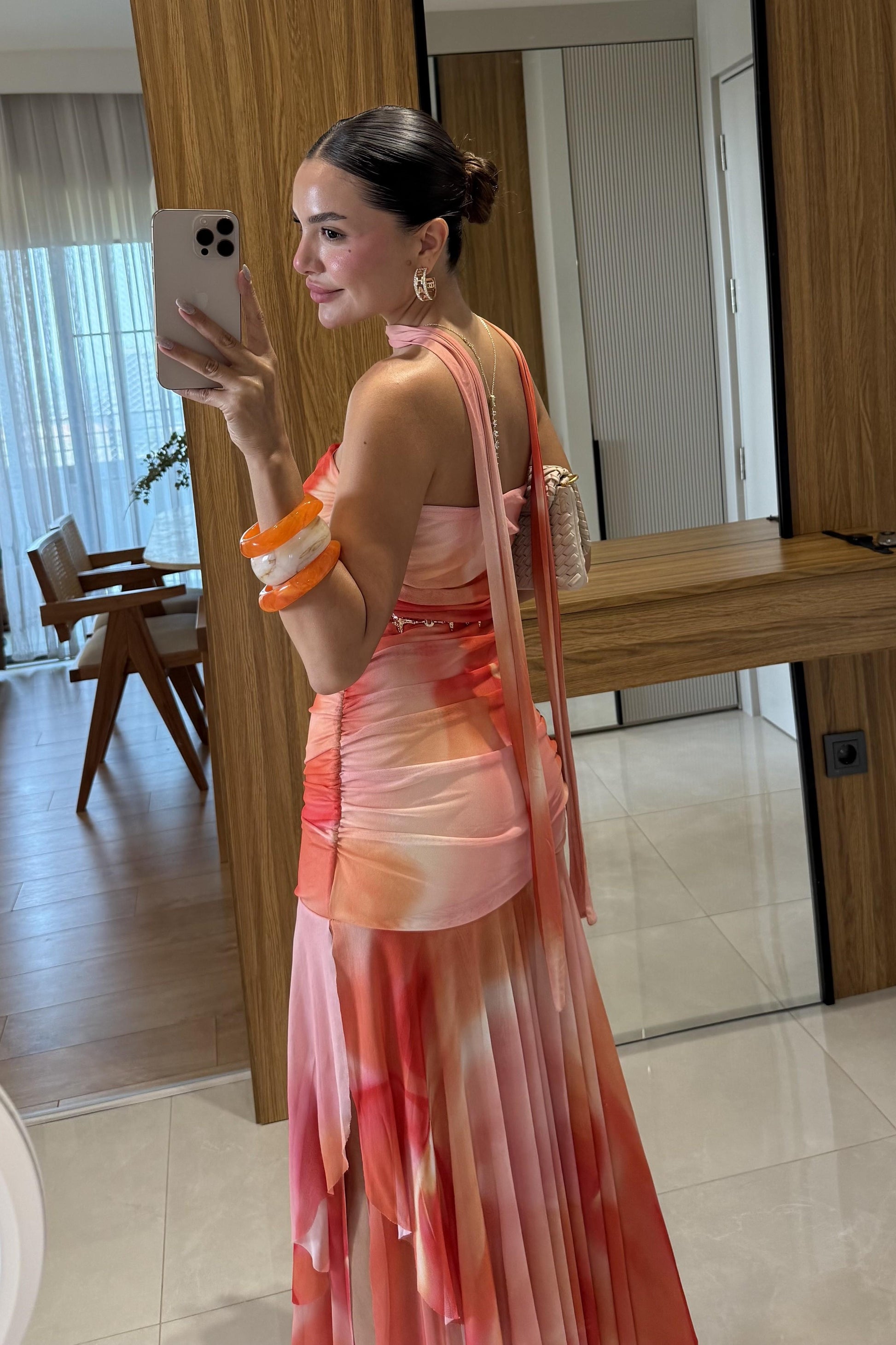 Vren Şal Detaylı Dökümlü Straplez Elbise