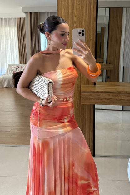 Vren Şal Detaylı Dökümlü Straplez Elbise