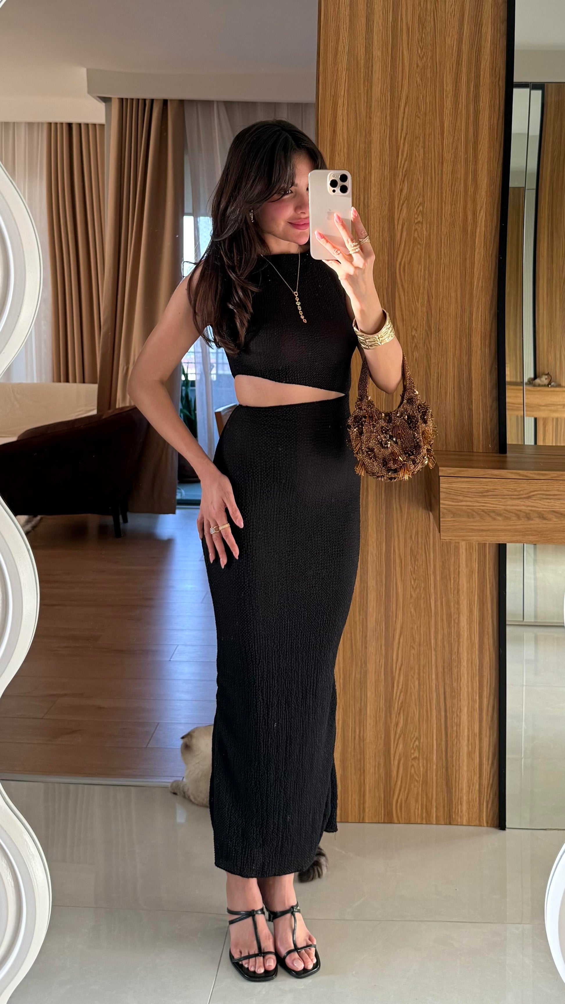 Walnet Siyah Bel Dekolteli Elbise