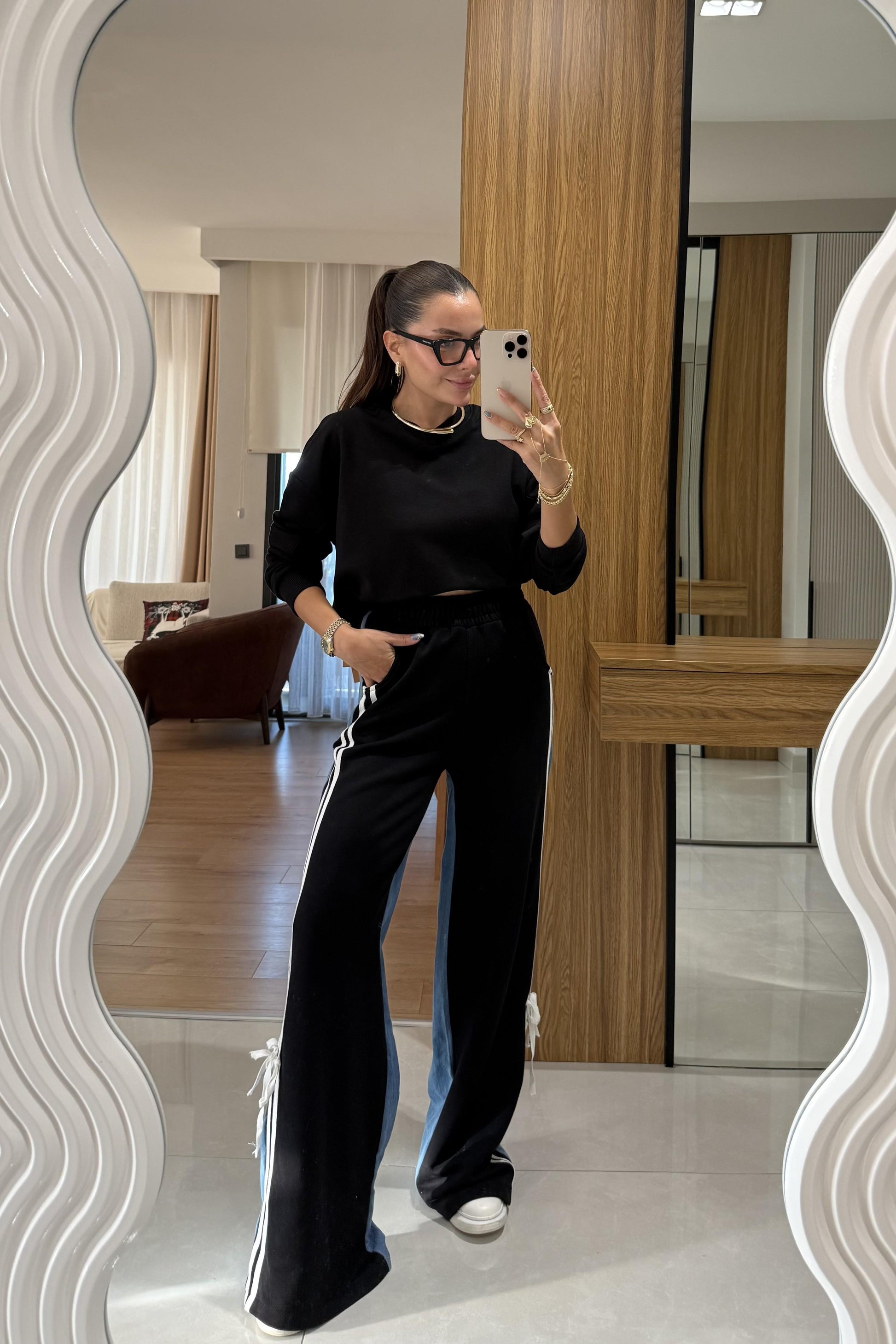 Wiola Siyah Kot Karışımlı Şerit Detaylı Takım