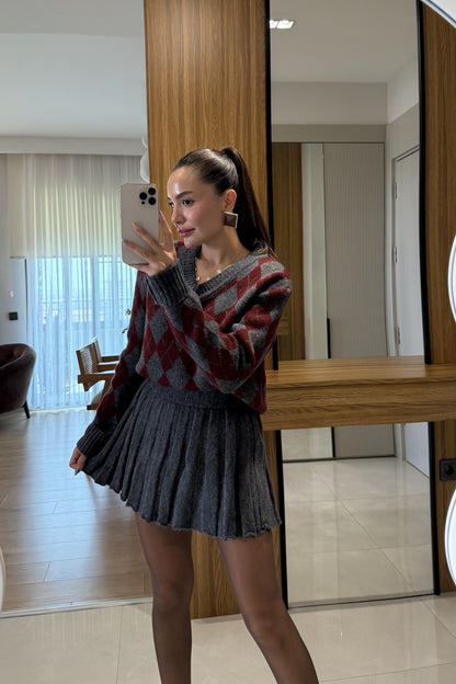 Woody Bordo-Antrasit Baklava Desen Etekli Takım