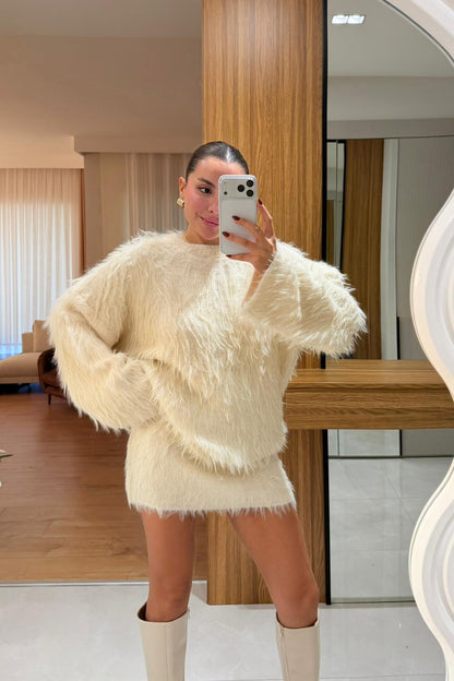 Wrong Krem Sakallı Triko Takım