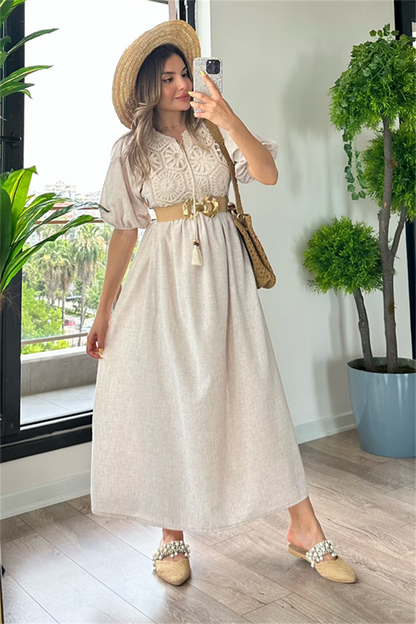 Yakası dantel geçişli krem keten elbise