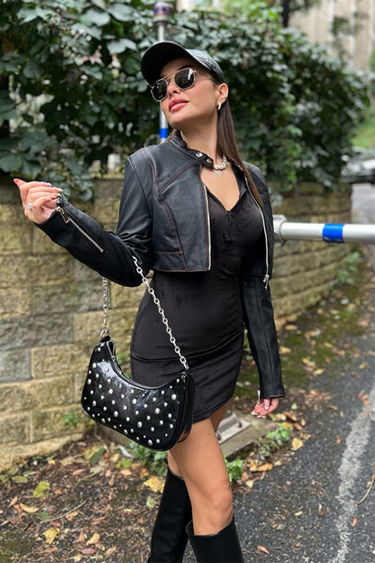 Yakası fermuarlı siyah kadife elbise