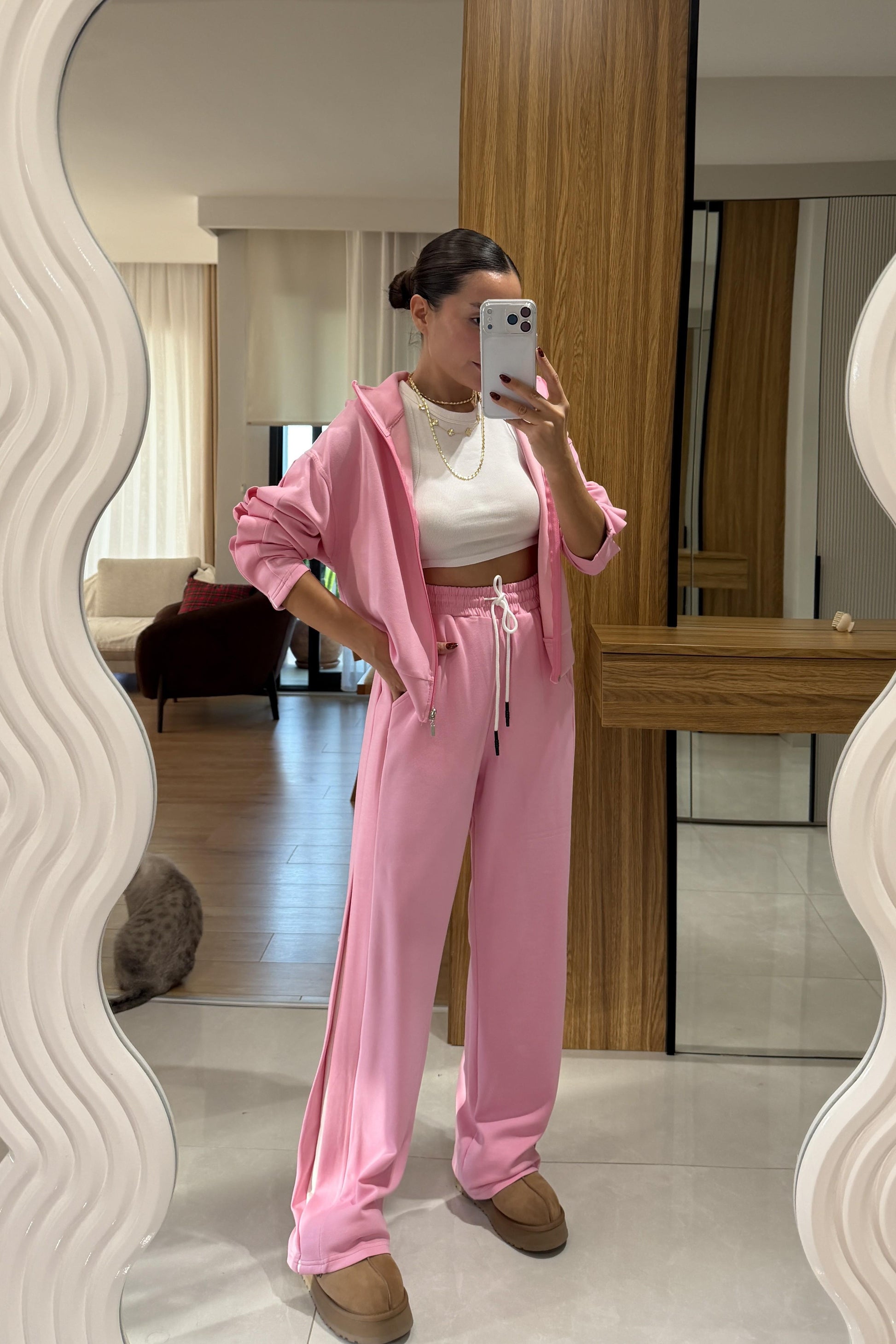 Yamore Pembe Kenar Detaylı Modal Takım