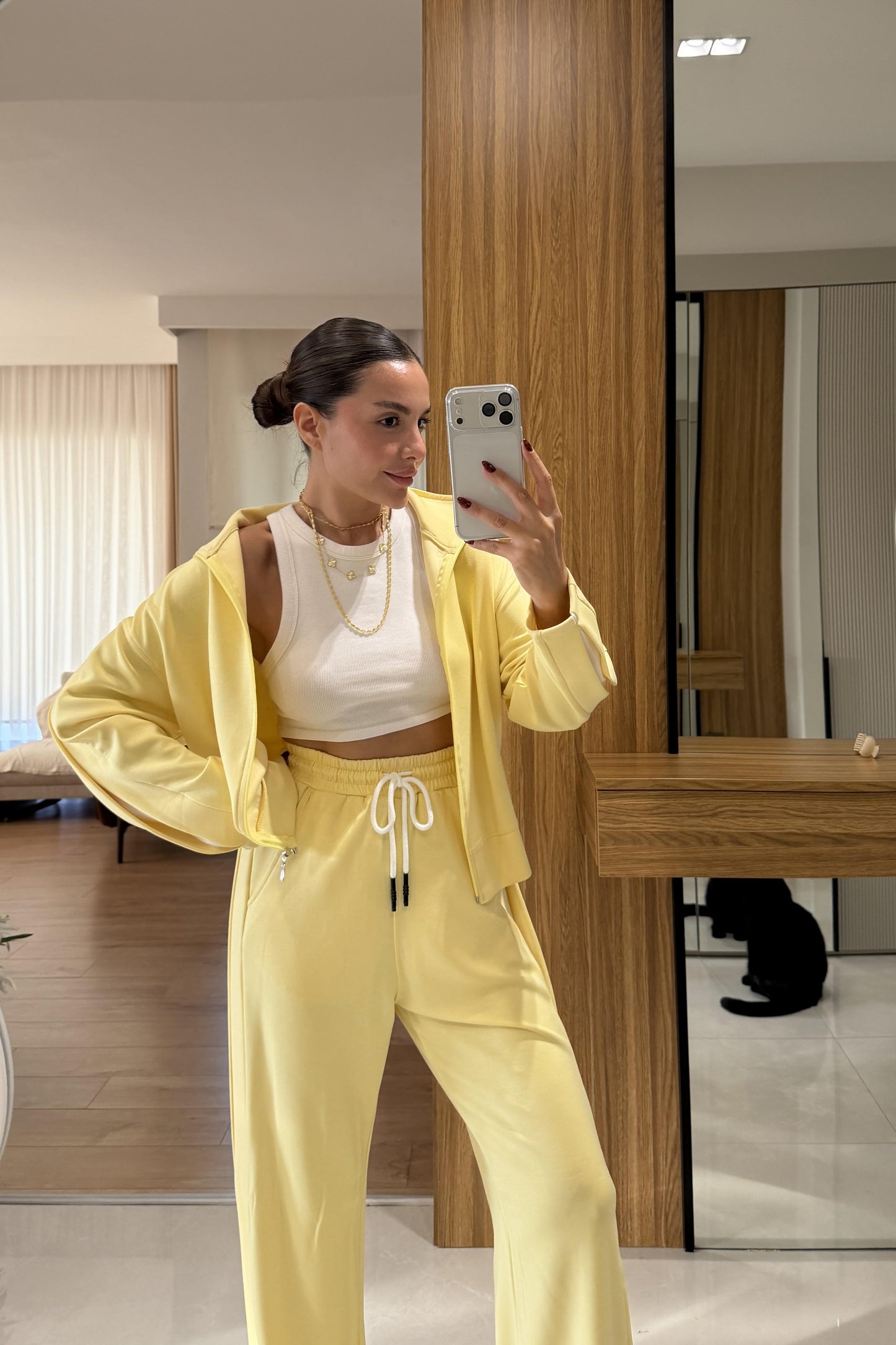 Yamore Sarı Kenar Detaylı Modal Takım