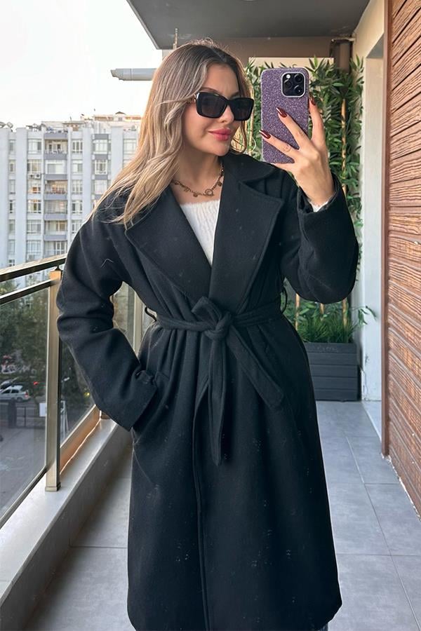 Zoe Yakalı Siyah Kaban